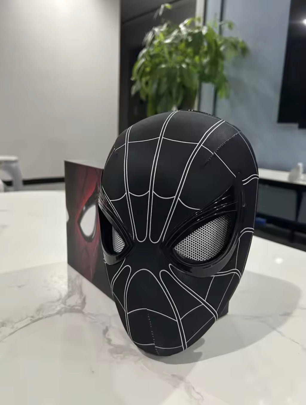 Spider-Man Moving Eye Mask
